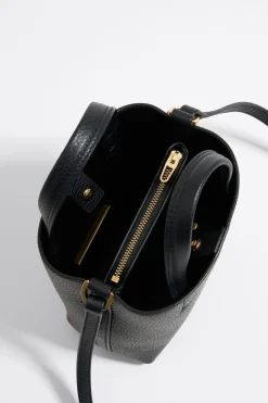 Shop BIMBA Y LOLA Bolso Chihuahua Mini Piel Negro