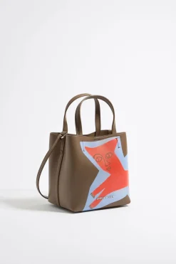 Shop BIMBA Y LOLA Bolso Chihuahua X Ana Leovy Pequeno Piel Topo Oscuro