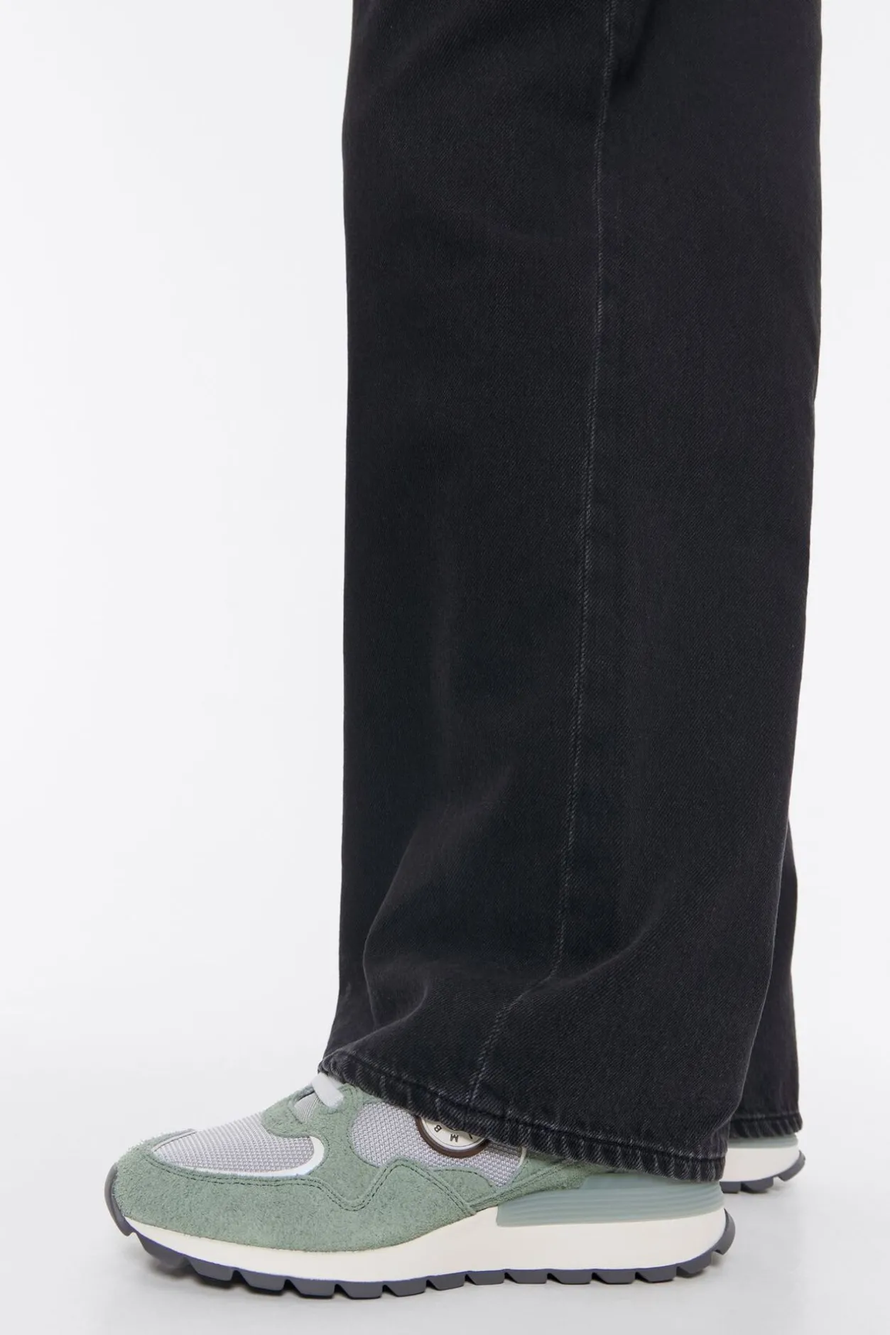 Shop BIMBA Y LOLA Deportiva Jogger Serraje Verde