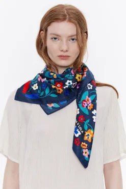 Store BIMBA Y LOLA Panuelo Flores Y Jarrones Naif Azul